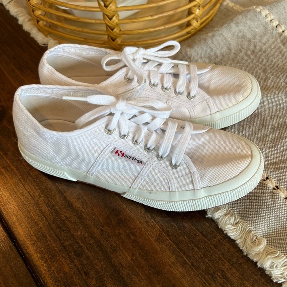 Superga White Canvas Sneakers, women’s size 8, EUC, casual, lightweight, classic - Picture 1 of 8